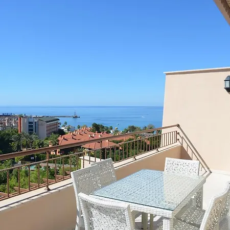 Elite Country Club Apartment